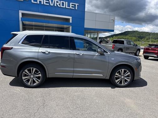 2022 Cadillac XT6 Premium Luxury