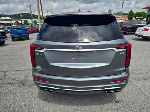 2022 Cadillac XT6 Premium Luxury