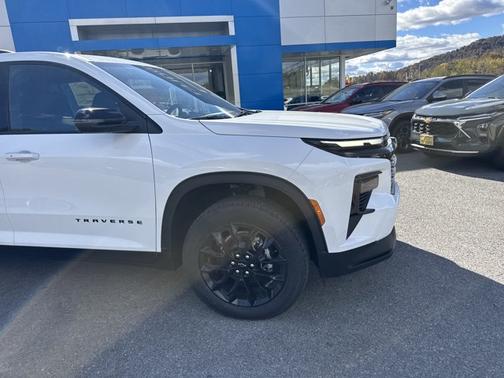 2026 Chevrolet Traverse AWD LT