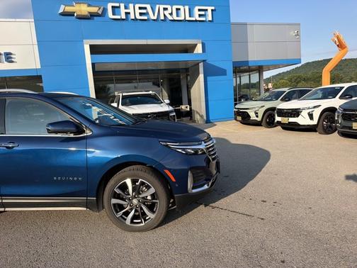 Blue Glow Metallic 2022 Chevrolet Equinox Premier