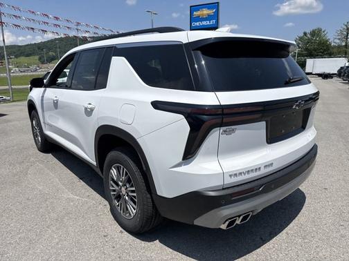 2025 Chevrolet Traverse AWD LT