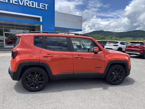 2017 Jeep Renegade Altitude