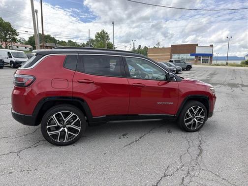 Red Hot Pearlcoat 2025 Jeep Compass Limited