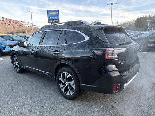 2022 Subaru Outback Touring XT