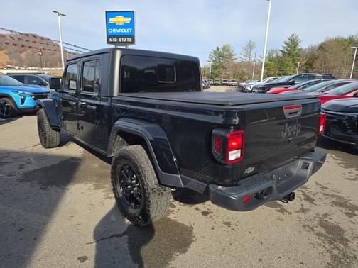2023 Jeep Gladiator Sport S