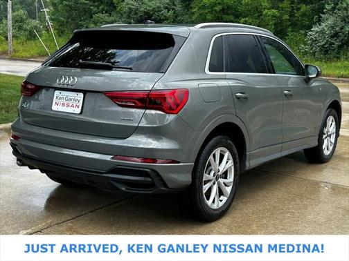 2024 Audi Q3 Premium 45 TFSI S line quattro Tiptronic