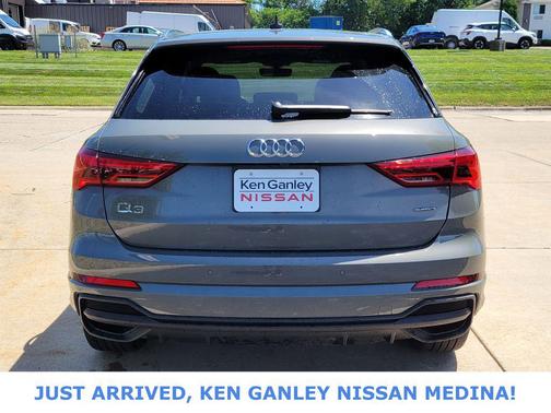 2024 Audi Q3 Premium 45 TFSI S line quattro Tiptronic