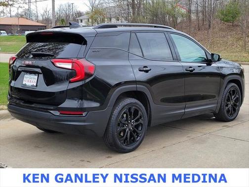 2022 GMC Terrain SLT