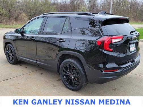 2022 GMC Terrain SLT