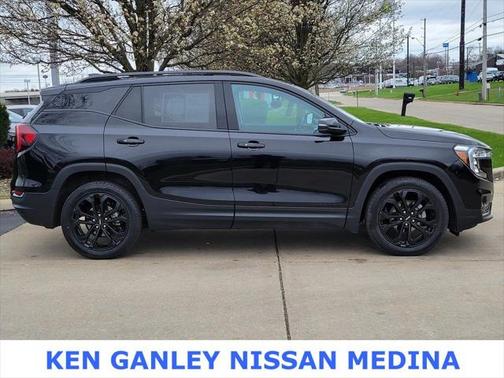 2022 GMC Terrain SLT