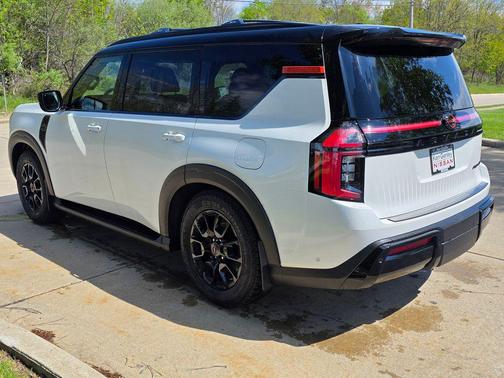 Aspen White/Super Black 2026 Nissan Armada PRO-4X