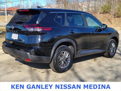 2025 Nissan Rogue S