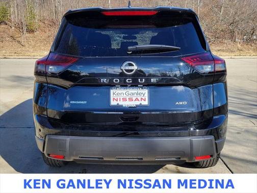 2025 Nissan Rogue S
