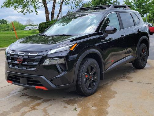 Super Black 2026 Nissan Rogue Rock Creek
