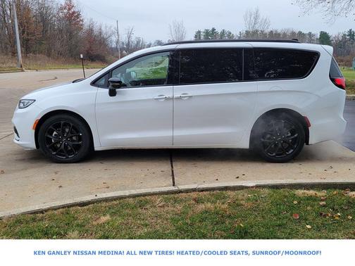 2025 Chrysler Pacifica Limited