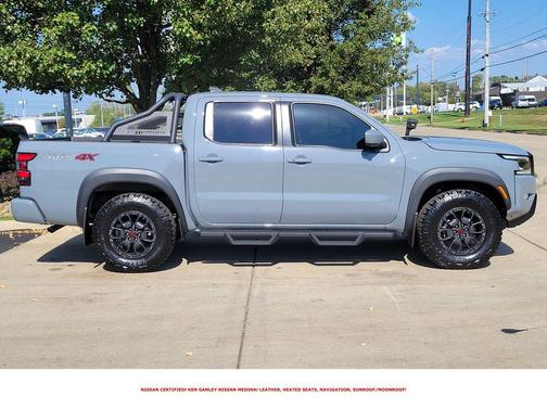 2022 Nissan Frontier PRO-4X