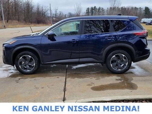 2025 Nissan Rogue SV