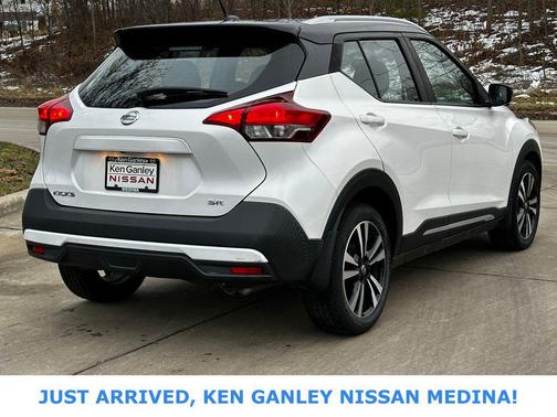 2019 Nissan Kicks SR
