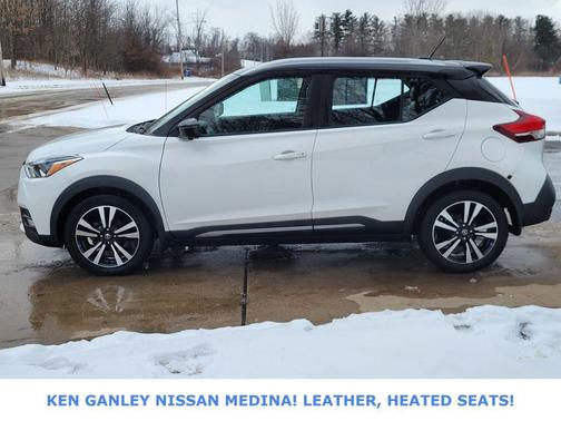2019 Nissan Kicks SR