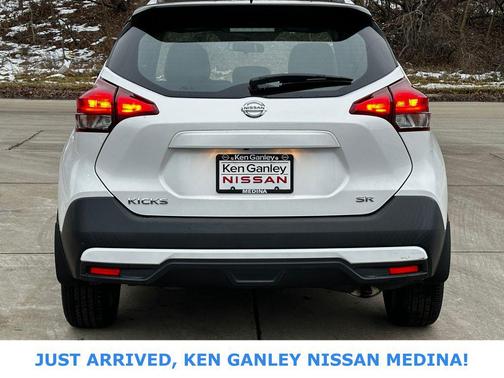 2019 Nissan Kicks SR