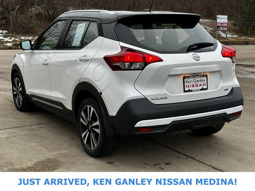 2019 Nissan Kicks SR