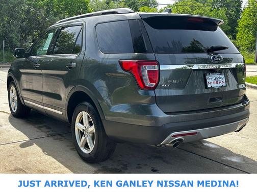 Magnetic Metallic 2016 Ford Explorer XLT