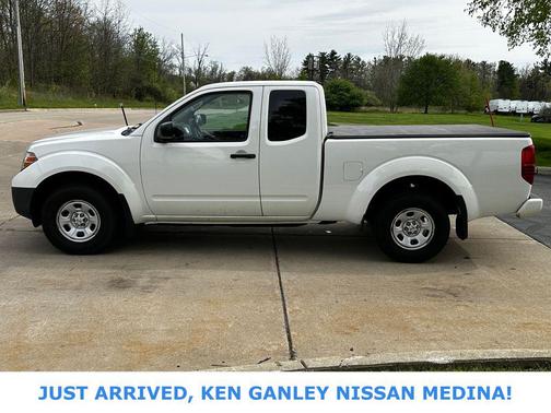 Glacier White 2018 Nissan Frontier S