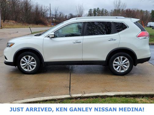 2016 Nissan Rogue SV