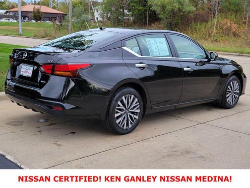 2023 Nissan Altima 2.5 SV