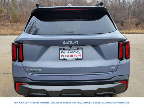 2024 Kia Sorento SX