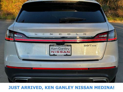 2019 Lincoln Nautilus Select