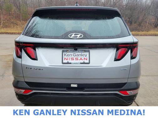 2024 Hyundai TUCSON SE