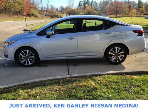 2023 Nissan Versa 1.6 SV