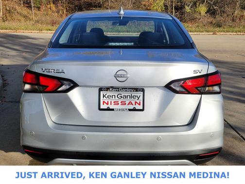 2023 Nissan Versa 1.6 SV