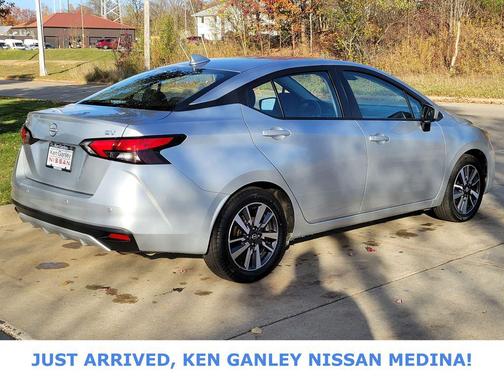 2023 Nissan Versa 1.6 SV