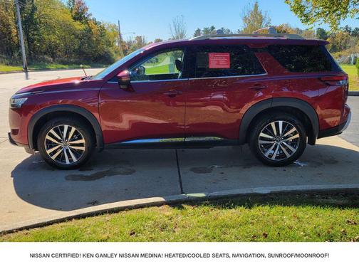Scarlet Ember Tintcoat 2022 Nissan Pathfinder Platinum 4WD