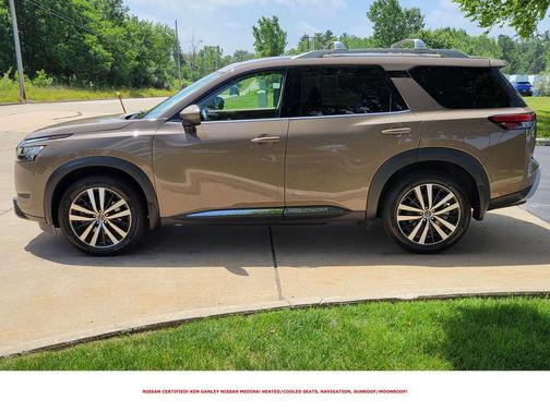 Baja Storm 2024 Nissan Pathfinder Platinum 4WD