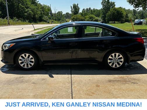Crystal Black Silica 2016 Subaru Legacy Premium