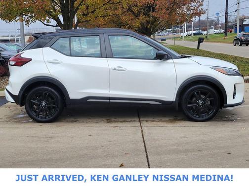 2024 Nissan Kicks SR