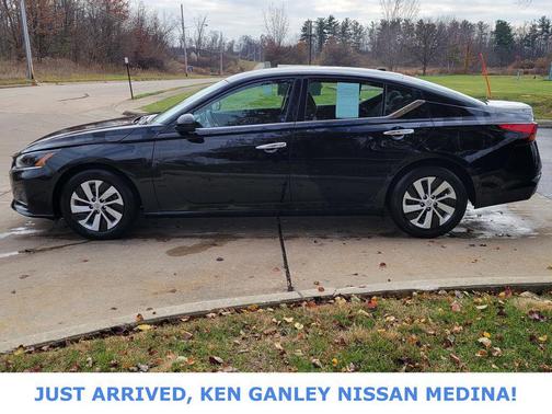 2025 Nissan Altima S FWD