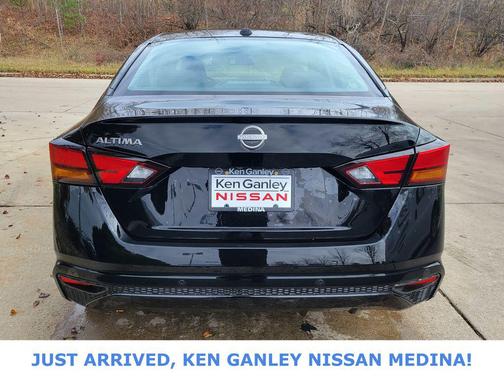 2025 Nissan Altima S FWD