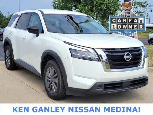 2024 Nissan Pathfinder S FWD