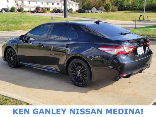 2020 Toyota Camry SE