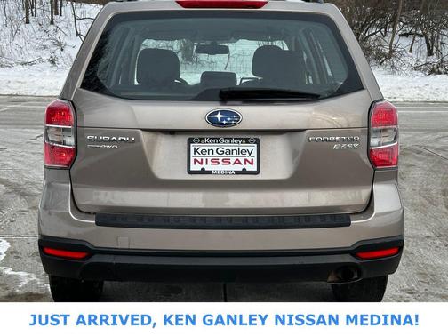 2016 Subaru Forester 2.5i