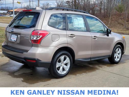 2016 Subaru Forester 2.5i