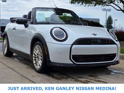 Nanuq White Metallic 2025 MINI Convertible Cooper S