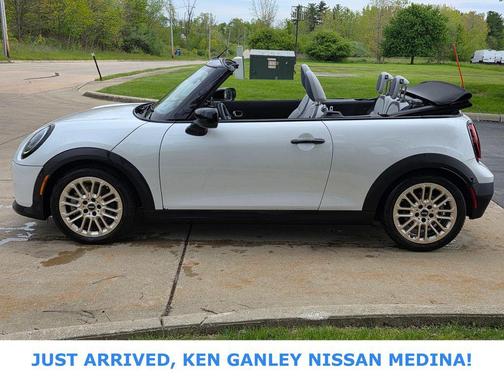 Nanuq White Metallic 2025 MINI Convertible Cooper S