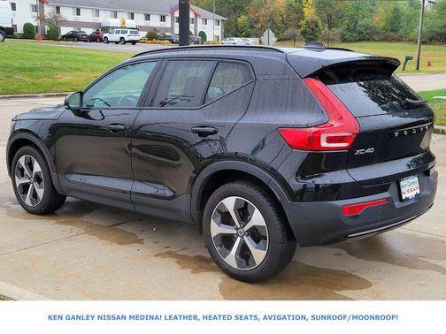2024 Volvo XC40 B5 Core