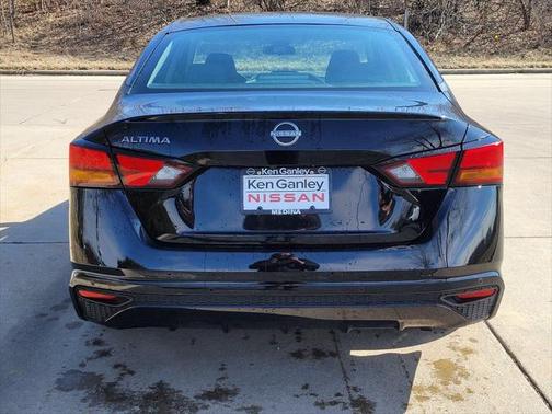 2023 Nissan Altima S FWD