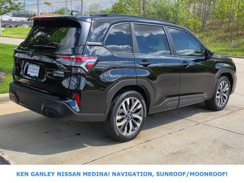 Crystal Black Silica 2025 Subaru Forester Touring